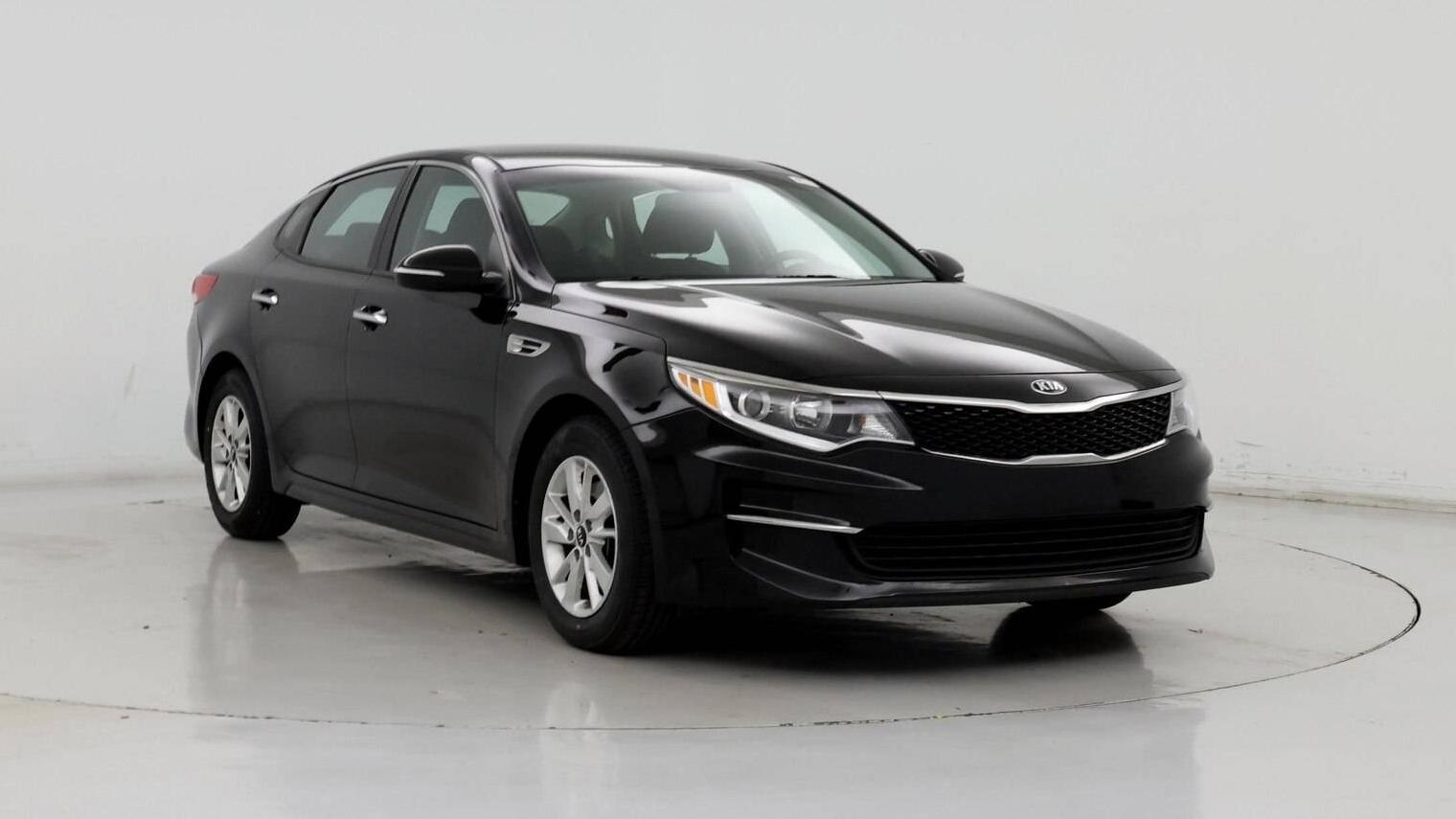 KIA OPTIMA 2017 5XXGT4L32HG152908 image