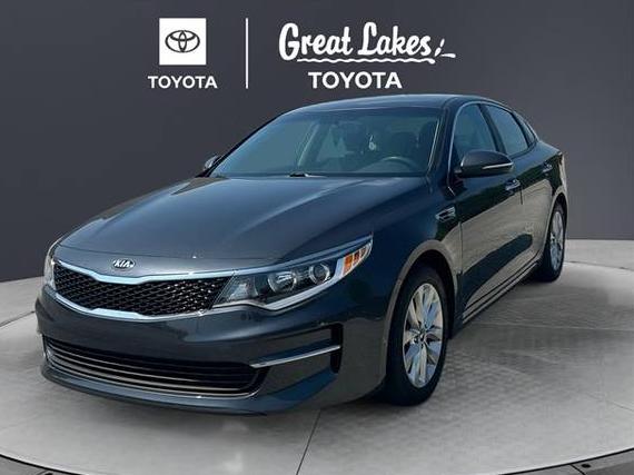 KIA OPTIMA 2017 5XXGT4L32HG147224 image