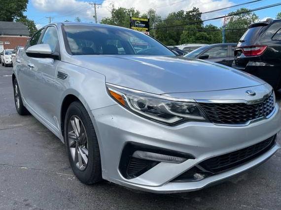 KIA OPTIMA 2020 5XXGT4L35LG432475 image