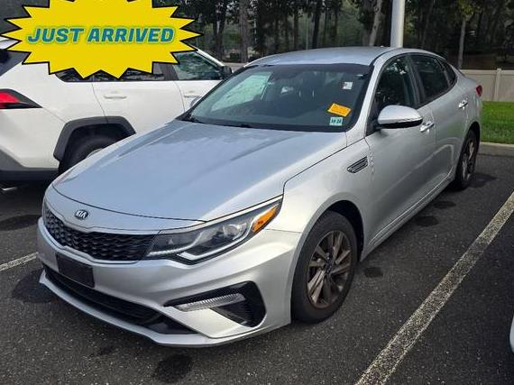 KIA OPTIMA 2020 5XXGT4L36LG400716 image
