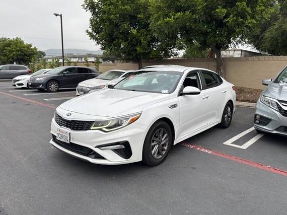 KIA OPTIMA 2020 5XXGT4L37LG437158 image