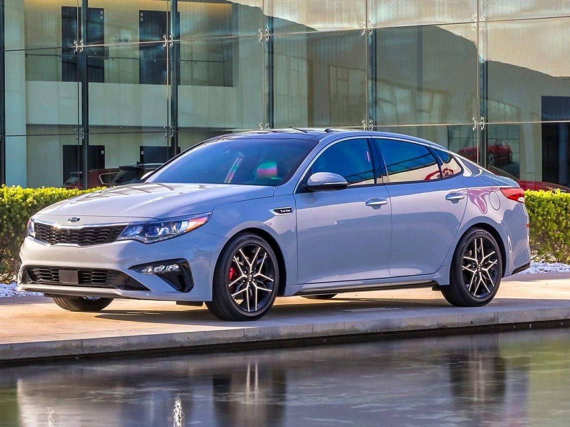 KIA OPTIMA 2020 5XXGT4L30LG445392 image