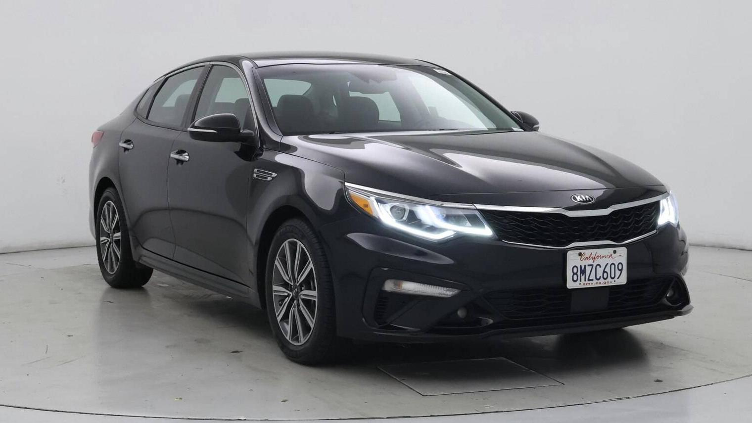 KIA OPTIMA 2020 5XXGU4L1XLG411889 image