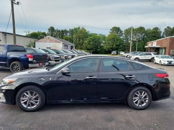 KIA OPTIMA 2020 5XXGT4L31LG420517 image