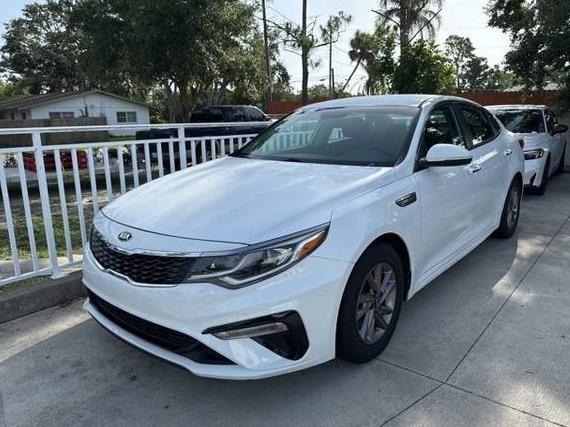 KIA OPTIMA 2020 5XXGT4L36LG425373 image