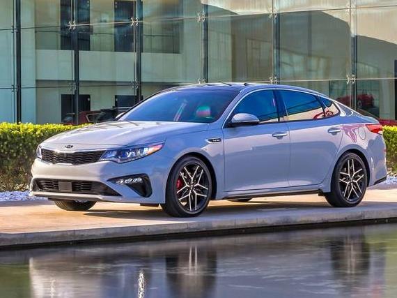 KIA OPTIMA 2020 5XXGT4L38LG383823 image