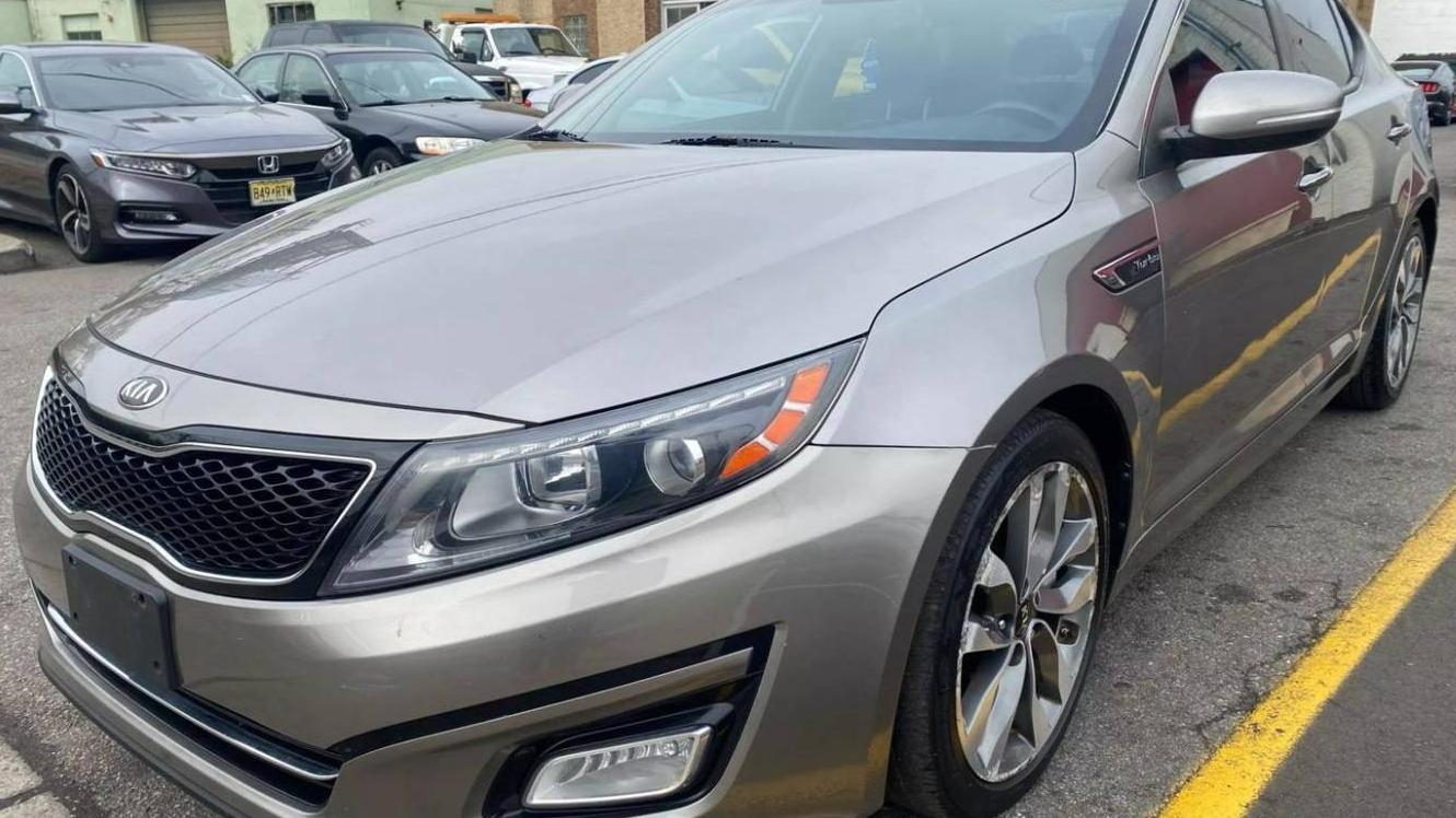 KIA OPTIMA 2015 5XXGR4A68FG372627 image