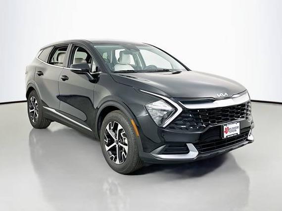 KIA SPORTAGE 2023 5XYK33AF3PG040260 image
