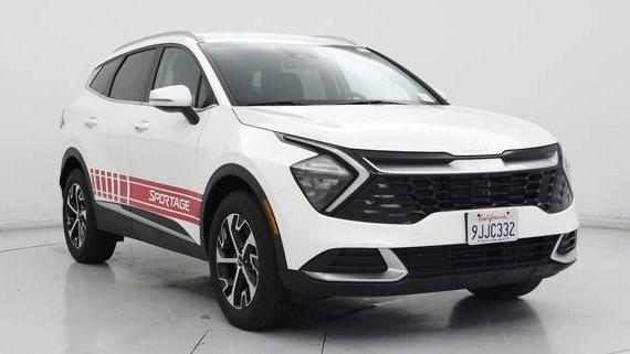 KIA SPORTAGE 2023 KNDPVCAG4P7107101 image