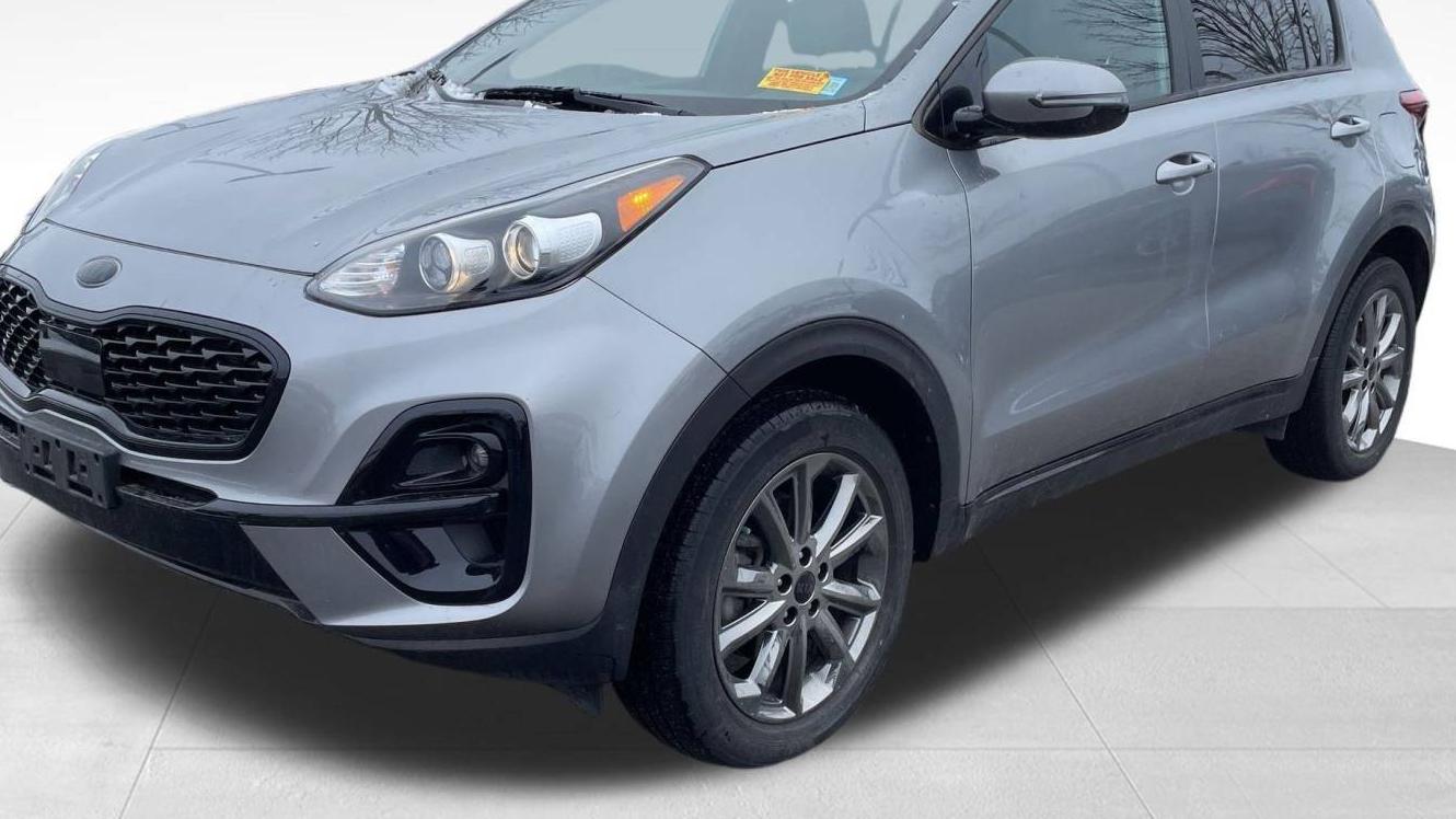 KIA SPORTAGE 2022 KNDP6CAC4N7021780 image