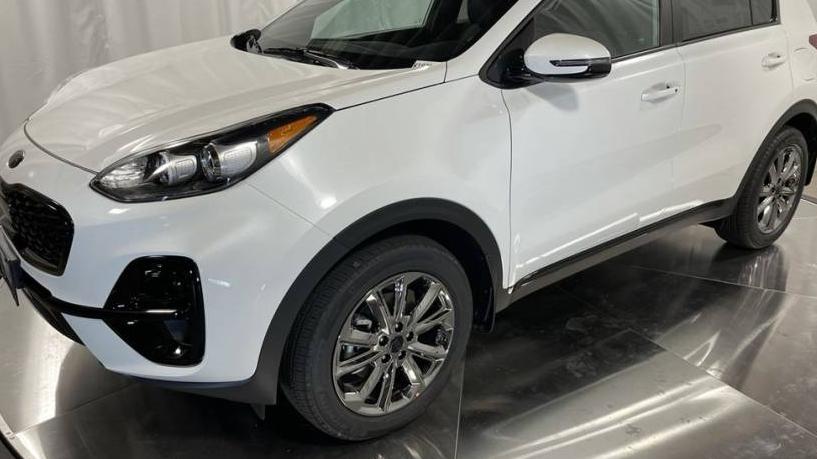 KIA SPORTAGE 2022 KNDP6CAC7N7020896 image