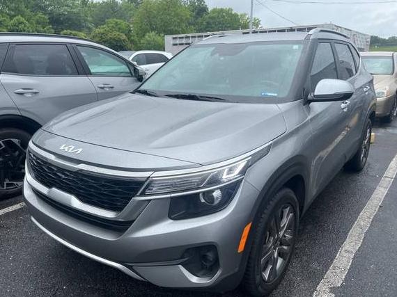 KIA SELTOS 2023 KNDEU2AA2P7371529 image