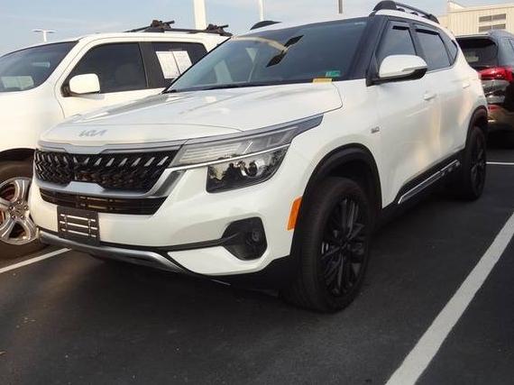 KIA SELTOS 2023 KNDEUCA29P7427853 image