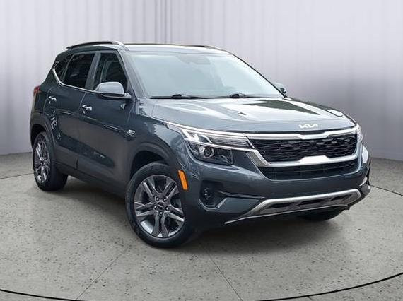 KIA SELTOS 2023 KNDEUCAA9P7433725 image