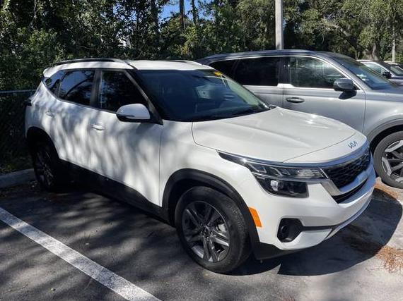 KIA SELTOS 2023 KNDEU2AA2P7408773 image