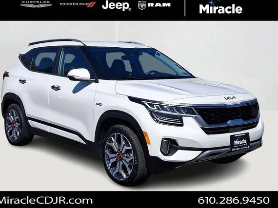 KIA SELTOS 2023 KNDETCA29P7384182 image