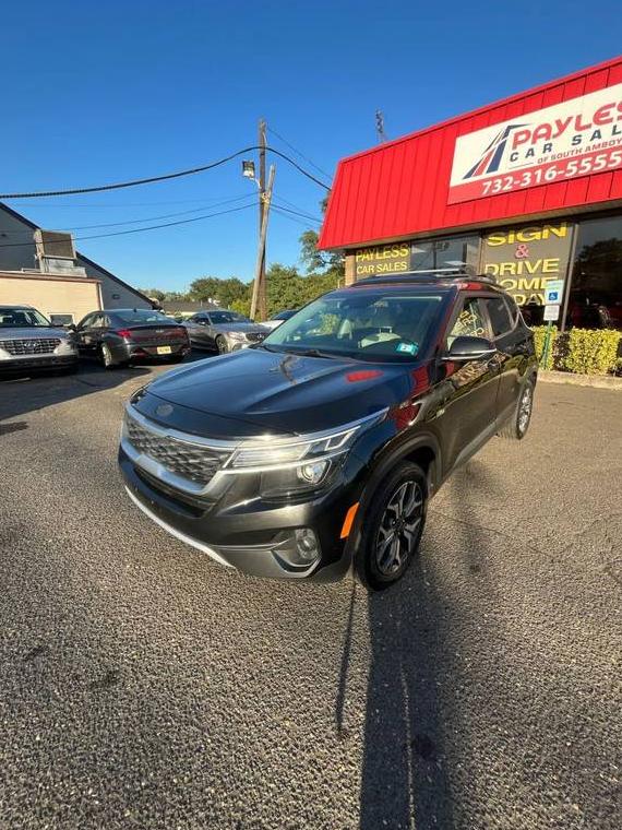 KIA SELTOS 2021 KNDERCAA1M7076778 image