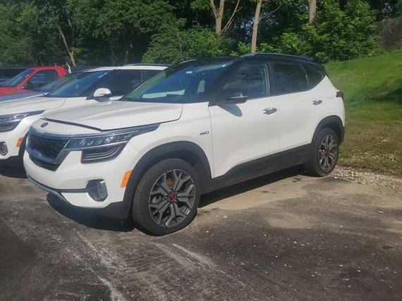 KIA SELTOS 2021 KNDETCA24M7210564 image