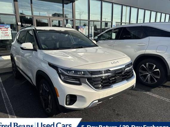 KIA SELTOS 2024 KNDETCA75R7497674 image