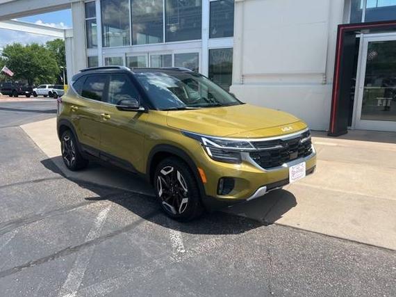 KIA SELTOS 2024 KNDETCA75R7596558 image