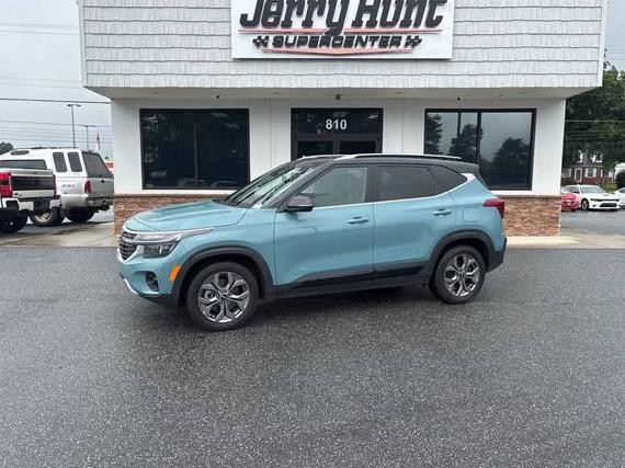 KIA SELTOS 2024 KNDEUCAA0R7590658 image