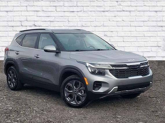 KIA SELTOS 2024 KNDEU2AA9R7581760 image KIA SELTOS 2024 KNDEU2AA9R7581760 image