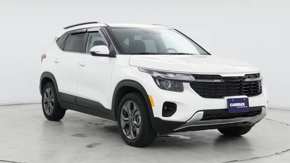 KIA SELTOS 2024 KNDEUCAAXR7476540 image