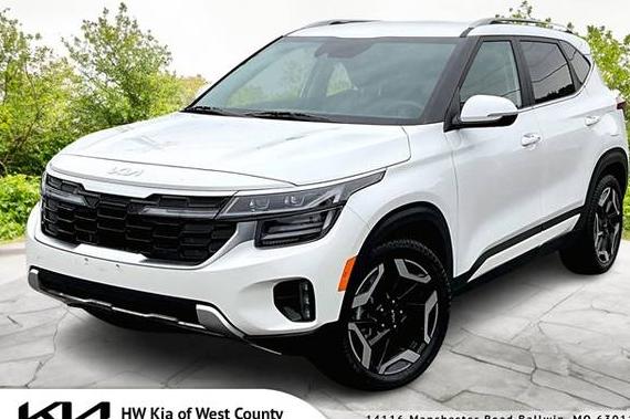 KIA SELTOS 2024 KNDETCA79R7488587 image