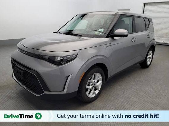 KIA SOUL 2023 KNDJ23AU8P7885289 image