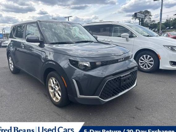 KIA SOUL 2023 KNDJ23AU4P7205971 image