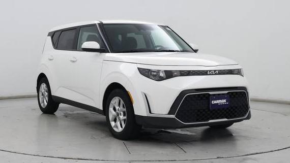 KIA SOUL 2023 KNDJ23AU3P7864625 image