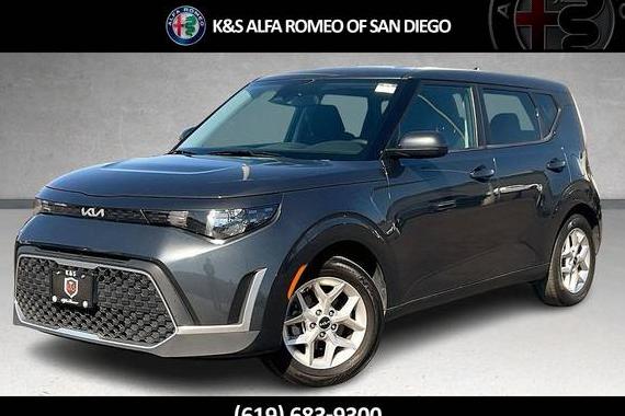 KIA SOUL 2023 KNDJ23AU0P7888414 image