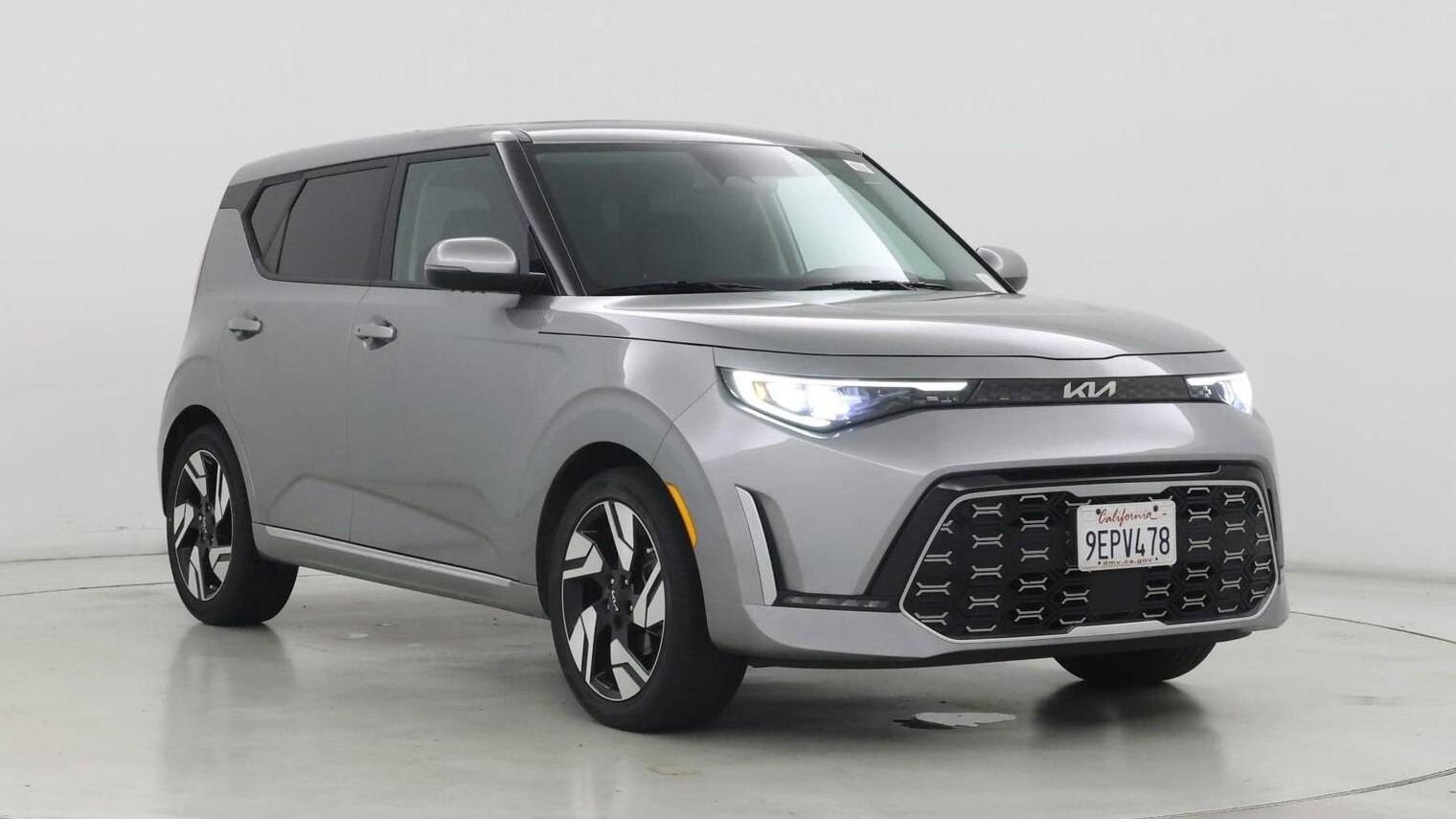 KIA SOUL 2023 KNDJ53AUXP7855606 image