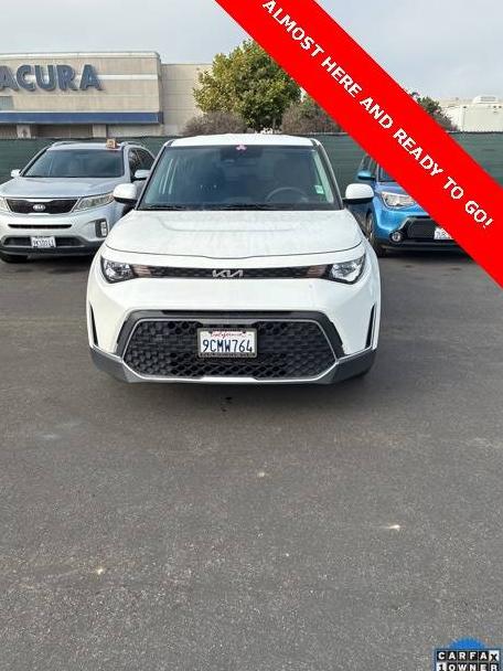 KIA SOUL 2023 KNDJ23AU1P7841232 image