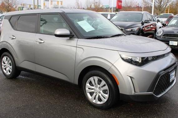 KIA SOUL 2023 KNDJ23AU4P7859854 image