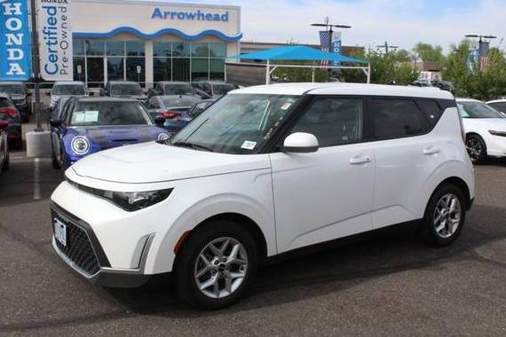 KIA SOUL 2023 KNDJ23AU2P7872912 image