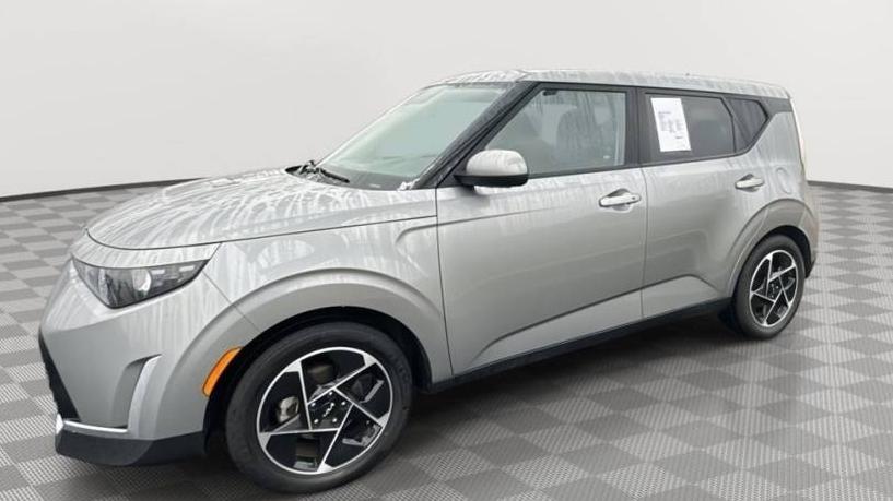 KIA SOUL 2023 KNDJ33AUXP7846572 image