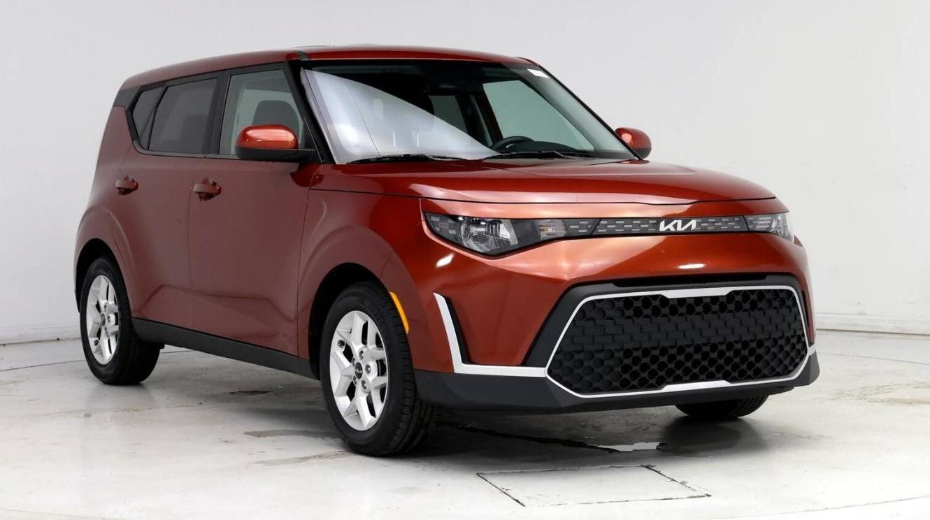 KIA SOUL 2023 KNDJ23AU1P7850738 image