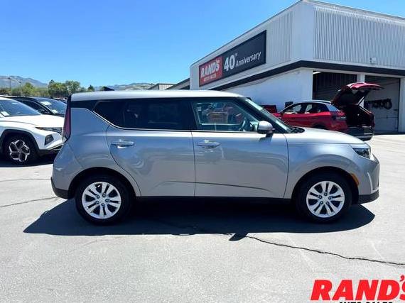 KIA SOUL 2023 KNDJ23AU8P7871134 image