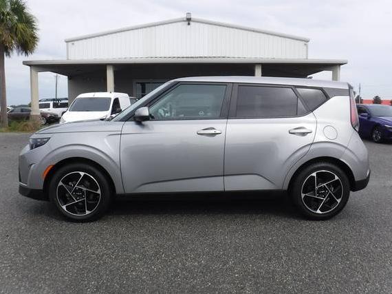 KIA SOUL 2023 KNDJ33AU6P7856595 image