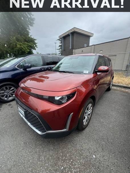 KIA SOUL 2023 KNDJ23AU7P7849495 image