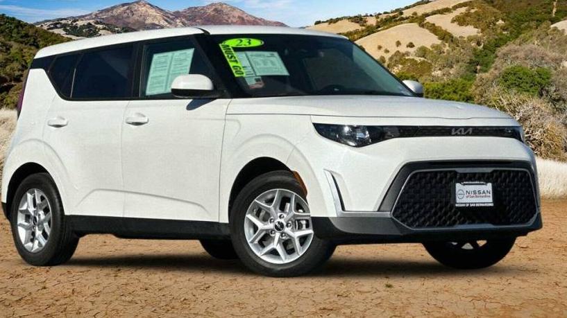 KIA SOUL 2023 KNDJ23AU5P7881698 image