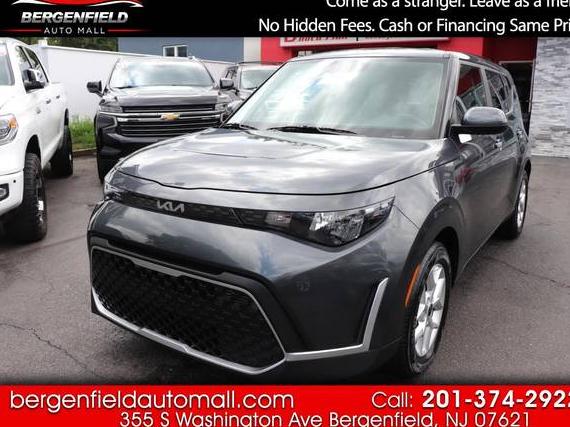 KIA SOUL 2023 KNDJ23AU8P7882280 image