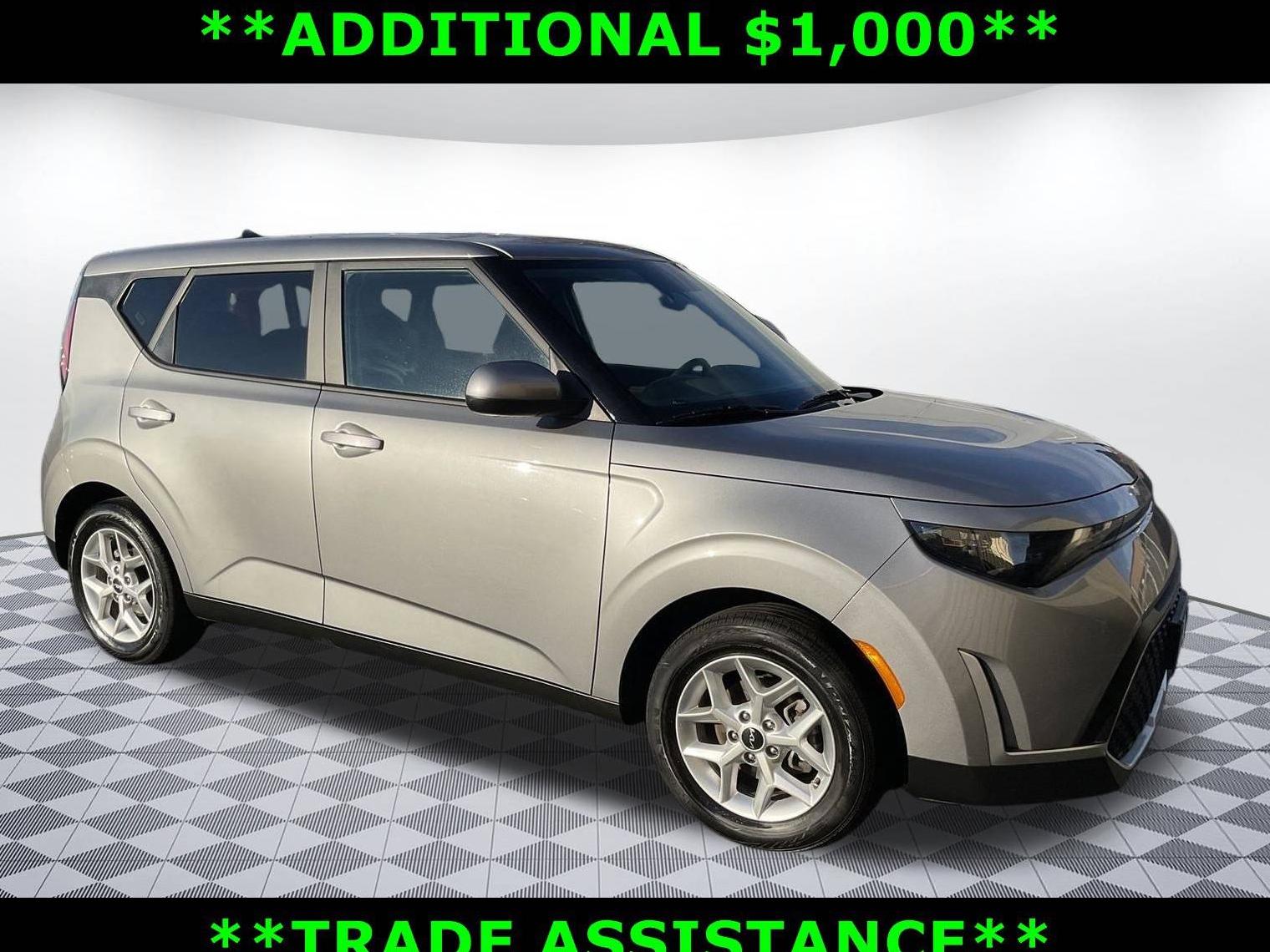 KIA SOUL 2023 KNDJ23AU0P7888333 image