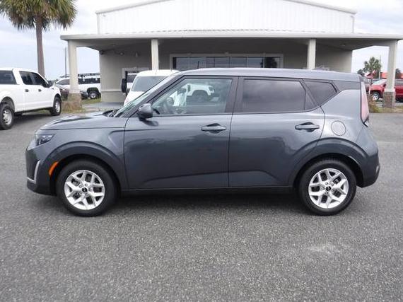 KIA SOUL 2023 KNDJ23AU1P7882153 image
