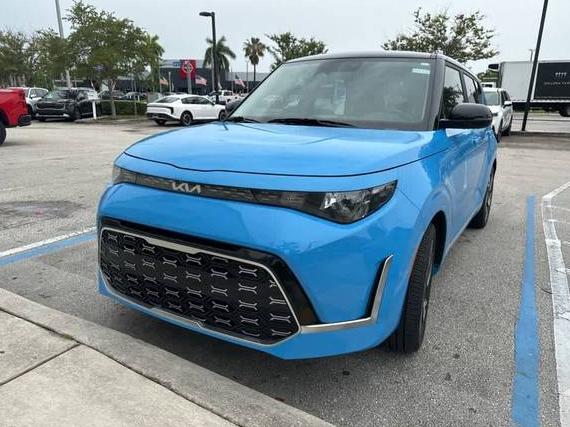 KIA SOUL 2023 KNDJ53AU5P7213780 image