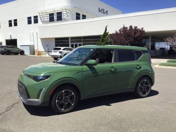 KIA SOUL 2023 KNDJ33AU0P7201493 image