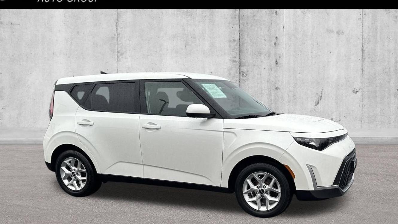 KIA SOUL 2023 KNDJ23AU5P7851682 image