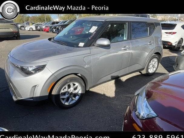 KIA SOUL 2023 KNDJ23AU3P7888231 image