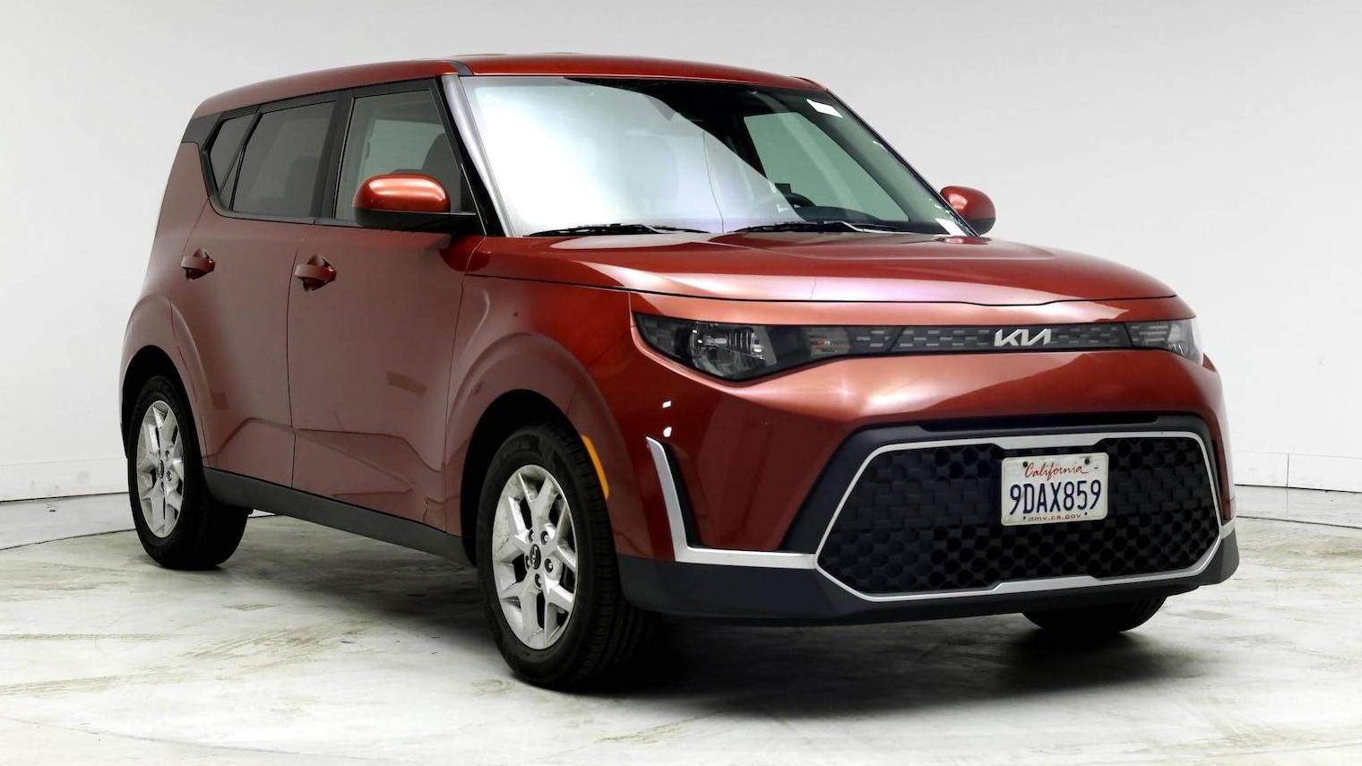 KIA SOUL 2023 KNDJ23AU3P7848974 image